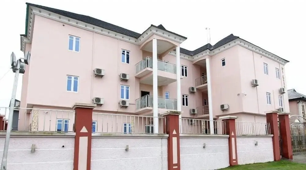 Cares Luxury Suites