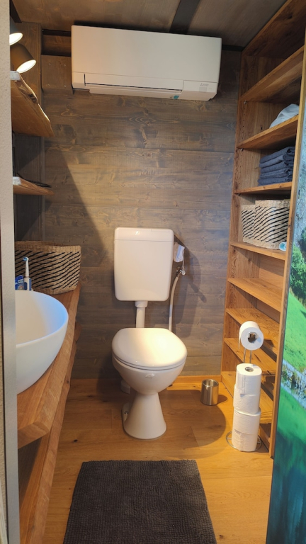 TinyHousebeiDresden spektakuläres winziges Häuschen auf Stelzen im Pferdeteich, Kaminofen, umlaufende Terrasse - Nähe Sächsische Schweiz