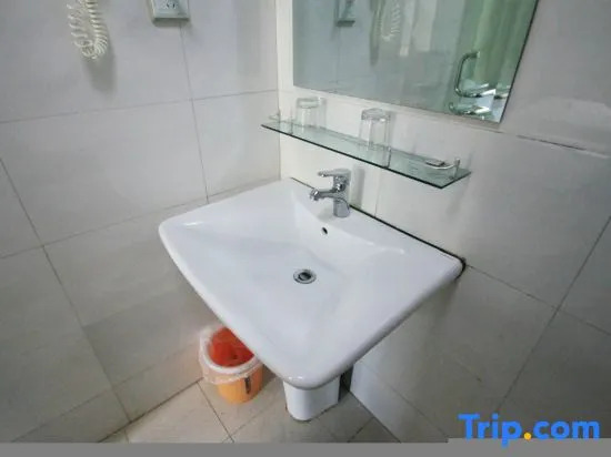 Pebble Motel (Shanghai  South Wanping Road）