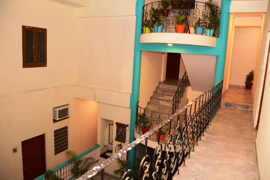 Hotel Sugandh Retreat Near Bus Stand Jaipur