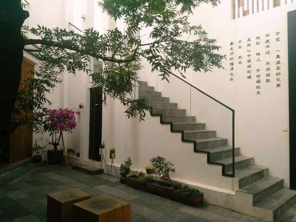 Dali Xi Yue Shen Cang Inn