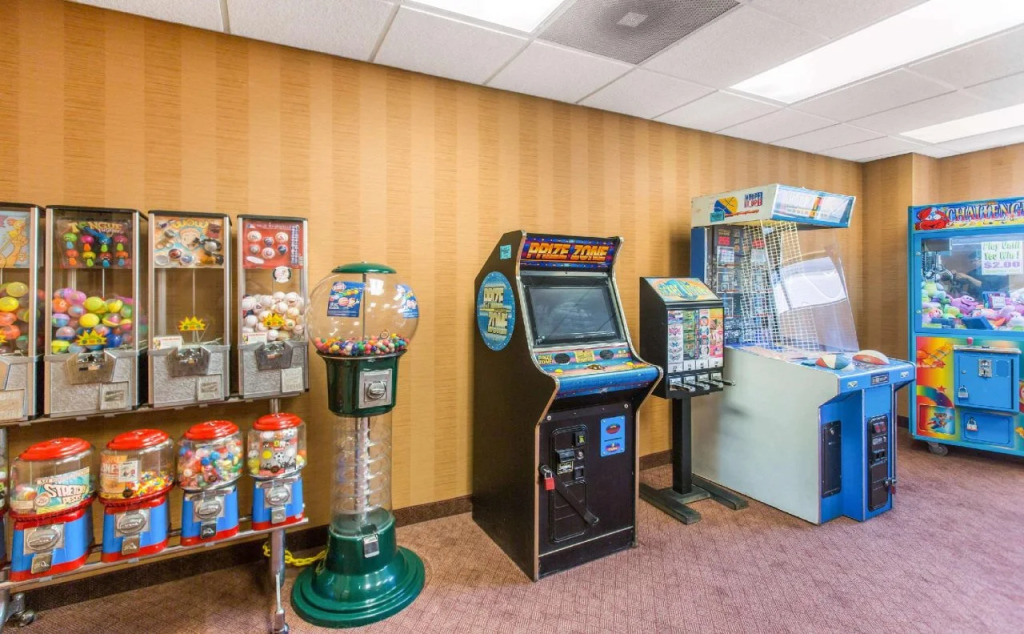 The Hub Middletown Red Bank- Best Western Signature Collection