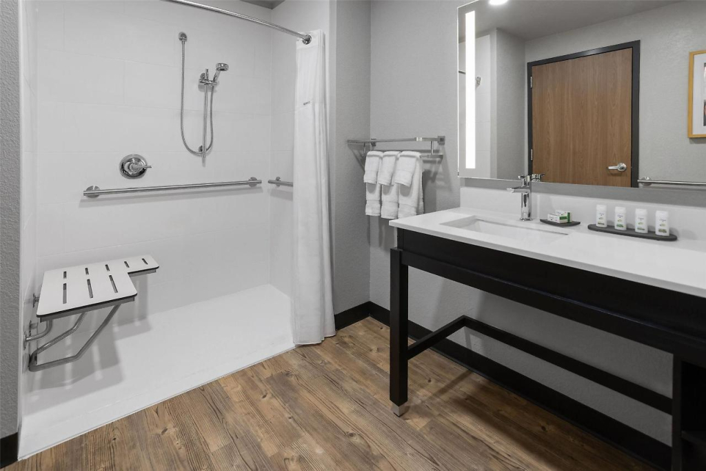 La Quinta Inn & Suites by Wyndham Phoenix West / Glendale