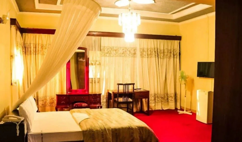 Central Inn Hotel Entebbe