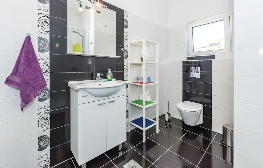 Stunning Home in Sibenik With Wifi and 3 Bedrooms