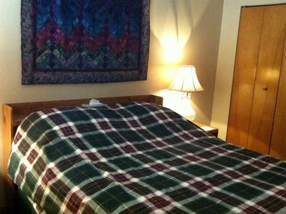 Griz Inn by StayIn