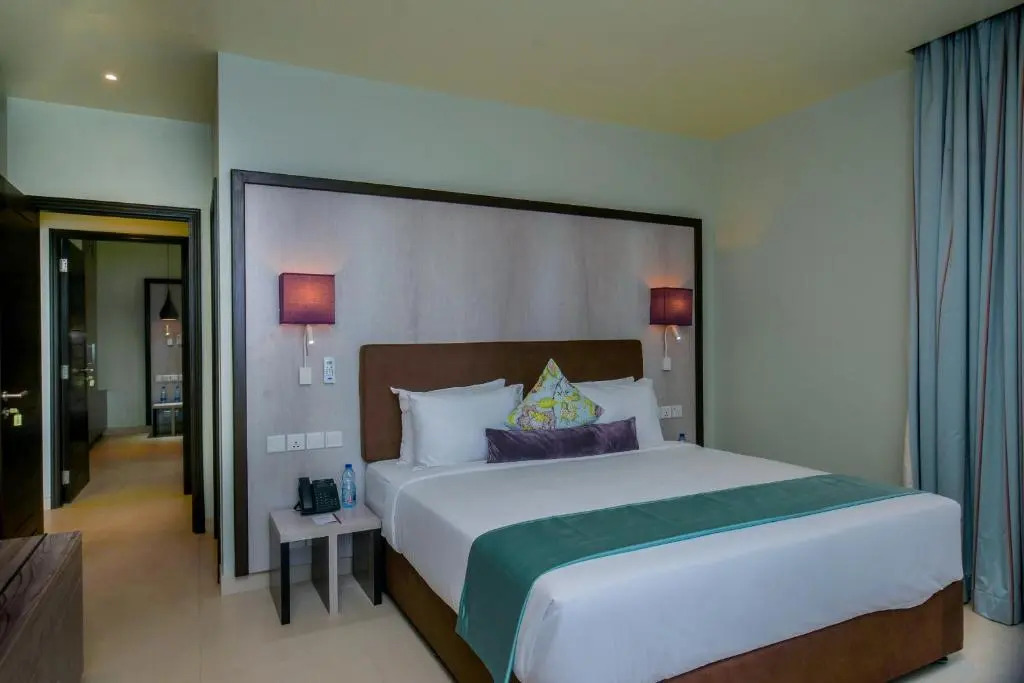Aura Suites