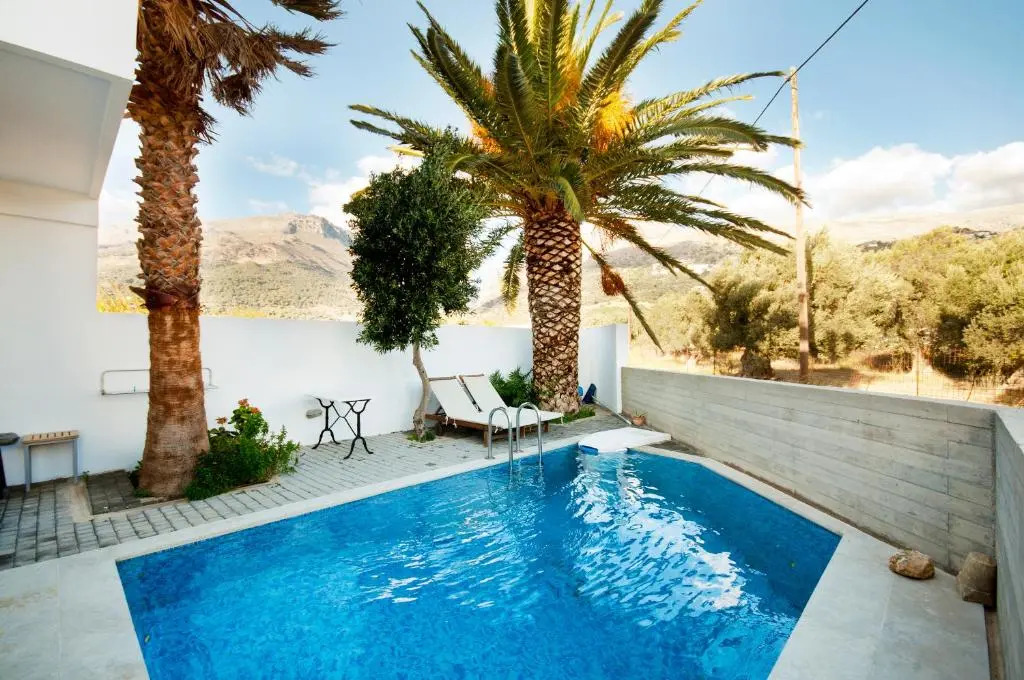 Anna Plakias Apartments