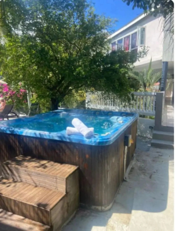 1-Bdrm Studio Retreat in Rodney Bay w AC