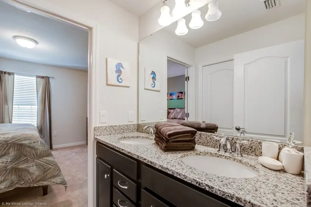 Bengal Court Villa Windsor at westsdie 8805