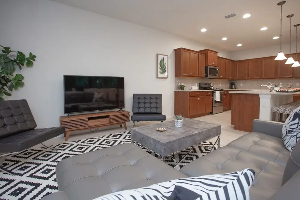 9 Bedroom Vacation Home in Windsor at Westside