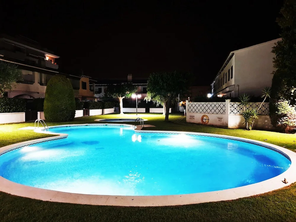 Semi-Detached House 1 (R85)