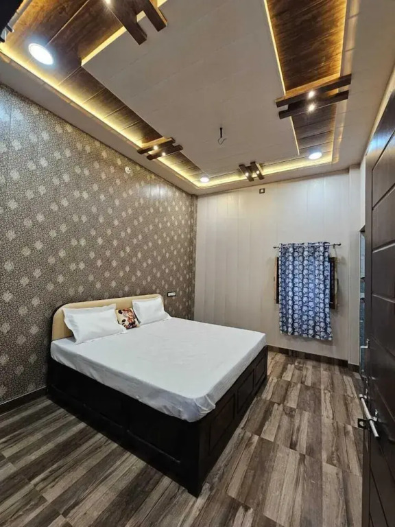 Vinayak Guest House