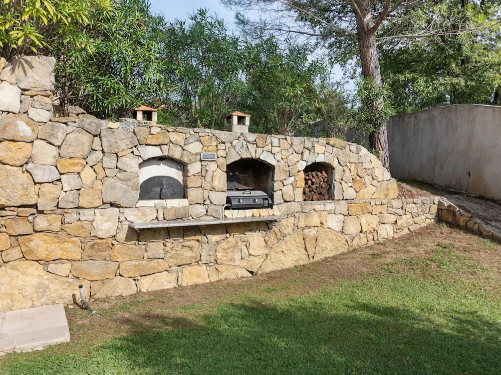 South French Air-conditioned Villa With Heated Pool and Panoramic Views