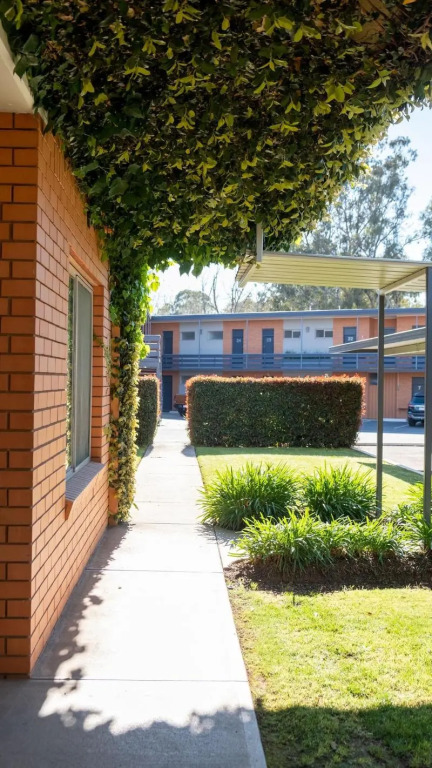 Parkview Motor Inn and Apartments