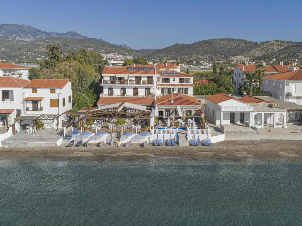 Potokaki Beachfront Hotel