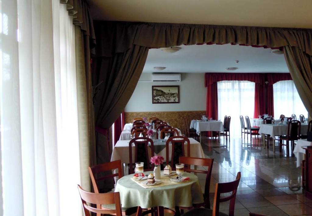 Platan Hotel