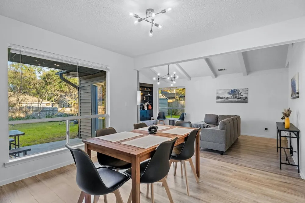 Quiet 3 Bedroom Home Walkable to Zilker Park