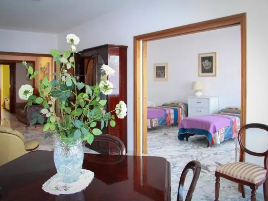La Casetta Di Nonna Anna - 120 mq Bright Apartment in Rome