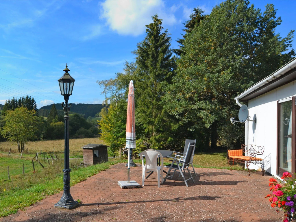 Cozy Holiday Home in Hildfeld with Private Garden