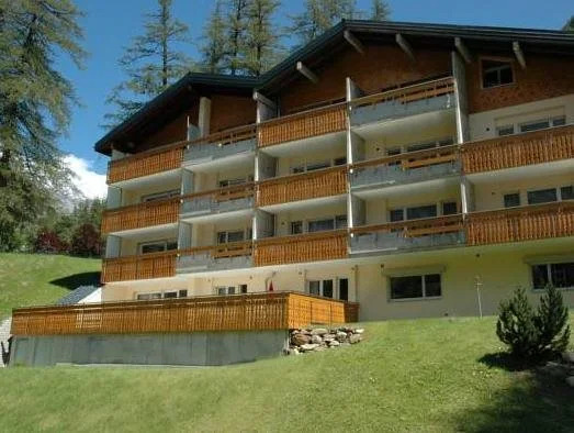 ABA-Sporting Apartment House