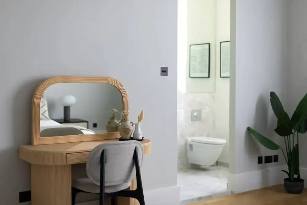 The Primrose Hill Hideaway - Modish 1bdr Flat