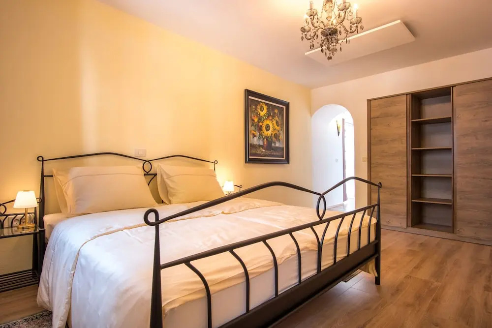 Vila Radolca apartments and rooms