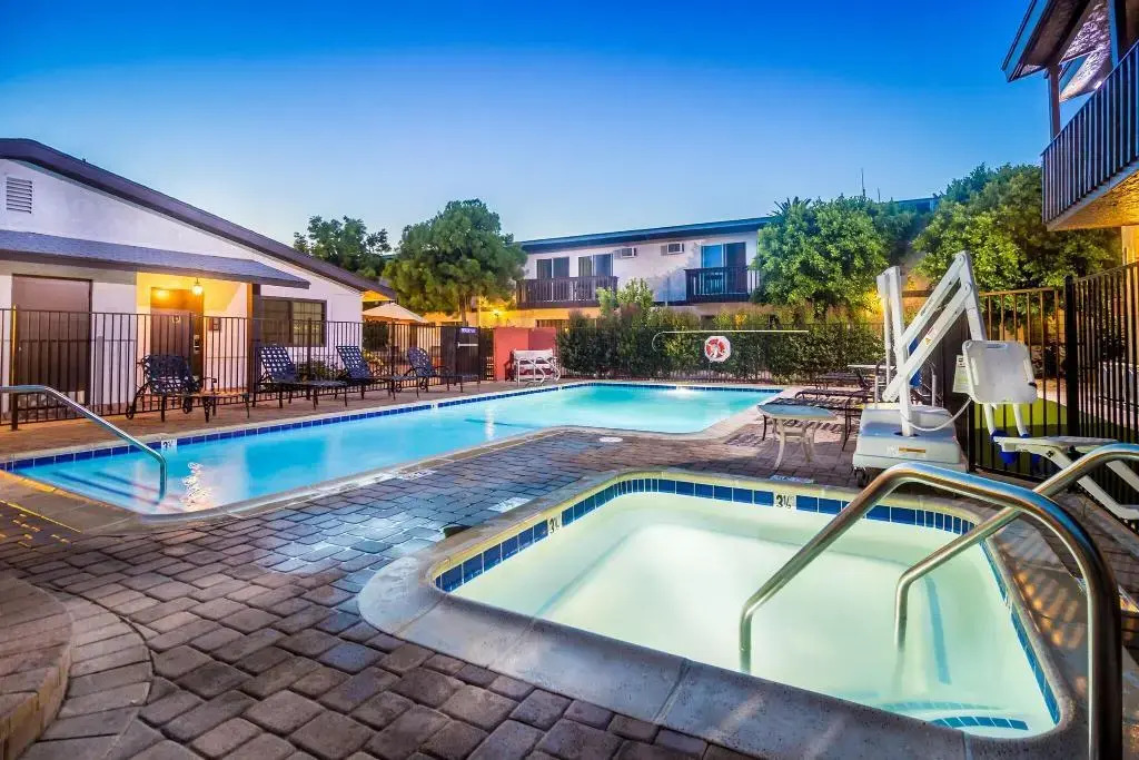 Lemon Tree Hotel and Suites