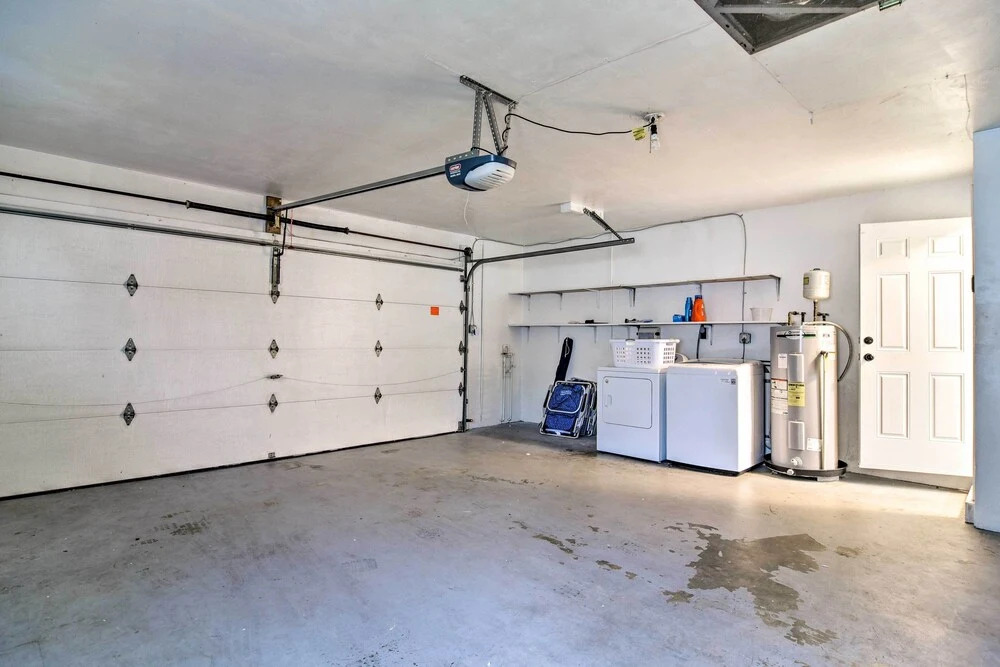 Updated Largo Getaway w/ Private Pool & Lanai!