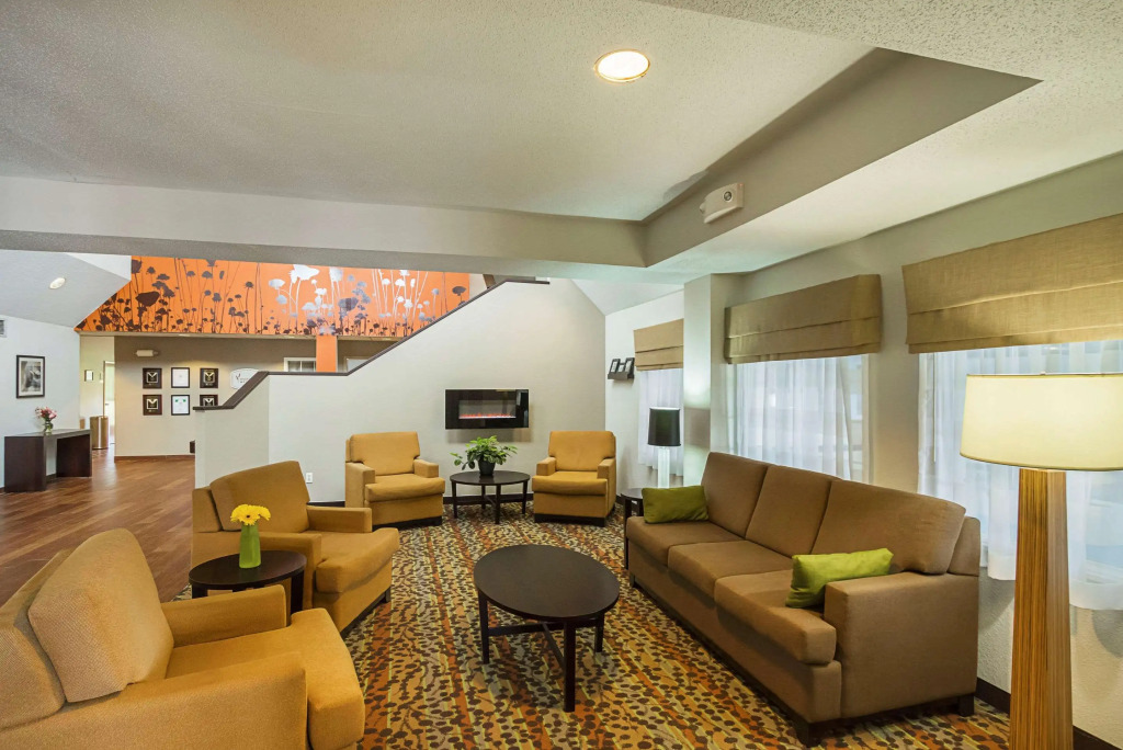 Sleep Inn & Suites
