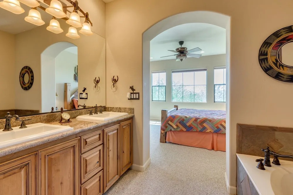 87th Street condo 20750 - 3 Br condo by RedAwning