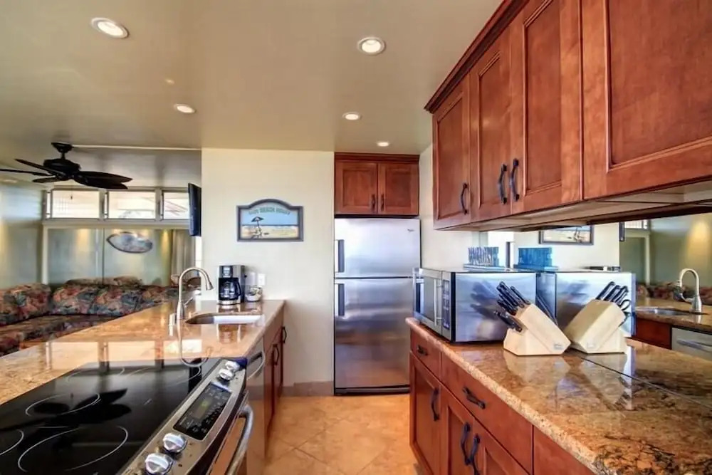 Kamaole Nalu, #604^ 2 Bedroom Condo by RedAwning