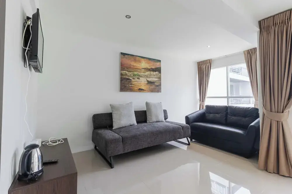 1BR Bathtub Near Beach Prime Spot C229