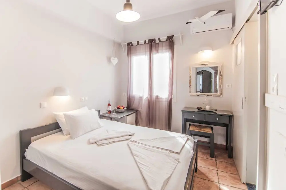 Madaky Hotel