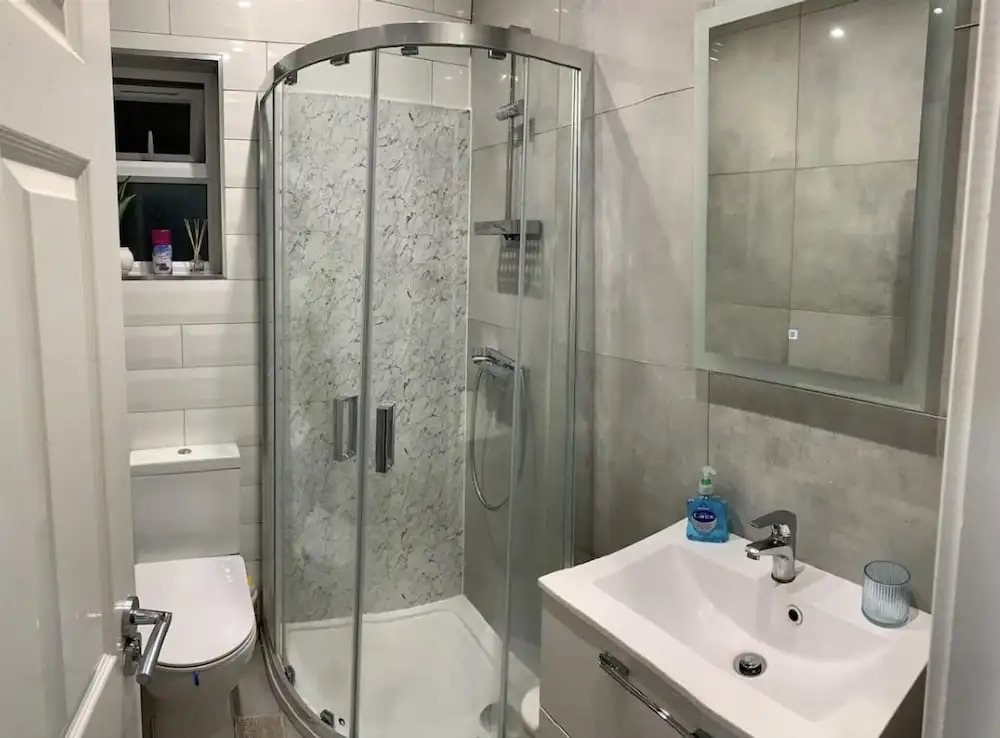 Charming 2-bed Apartment