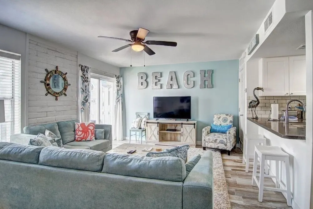 El Cortez  EC132 - 2 Br Condo