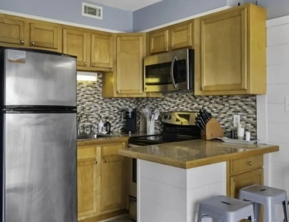 Just Breathe - Perfect For A Weekend Getaway! Private Complex Beach Access! 1 Bedroom Condo by Redawning
