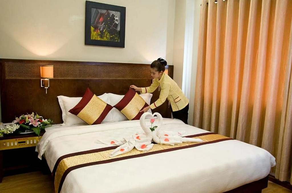 Shine Hue Hotel 2