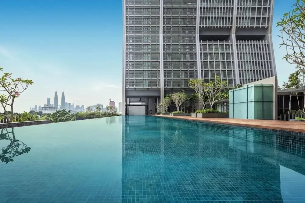 3BR Sky Views by GuestReady