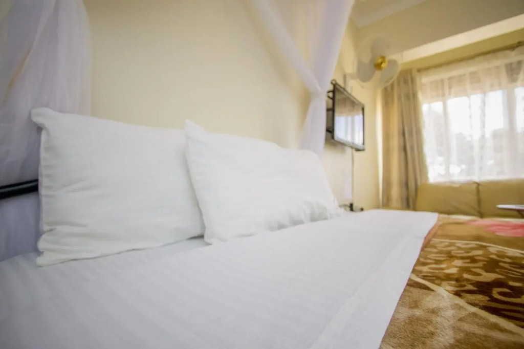 Jinja Safari Hotel