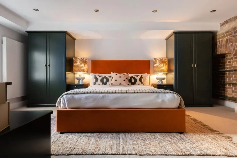 The Wapping Wharf - Modern Bright 2bdr Flat on the Thames With Parking