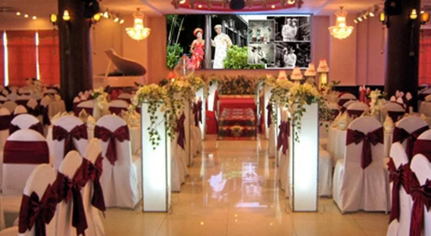 Hoang Loc Hotel