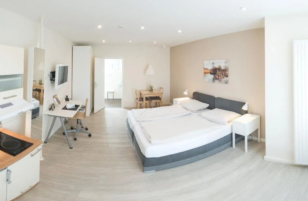 Schäfers Hotel, Self Check-in & gratis Bäckerfrühstück