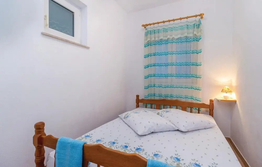 Stunning Home in Novi Vinodolski With Wifi and 4 Bedrooms