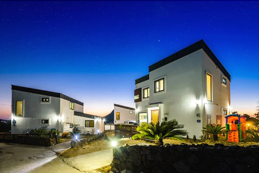 Seogwipo Sanbangsan-ui-achim Pension