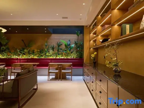 Hidden View | Designer's Private Customized Courtyard Homestay