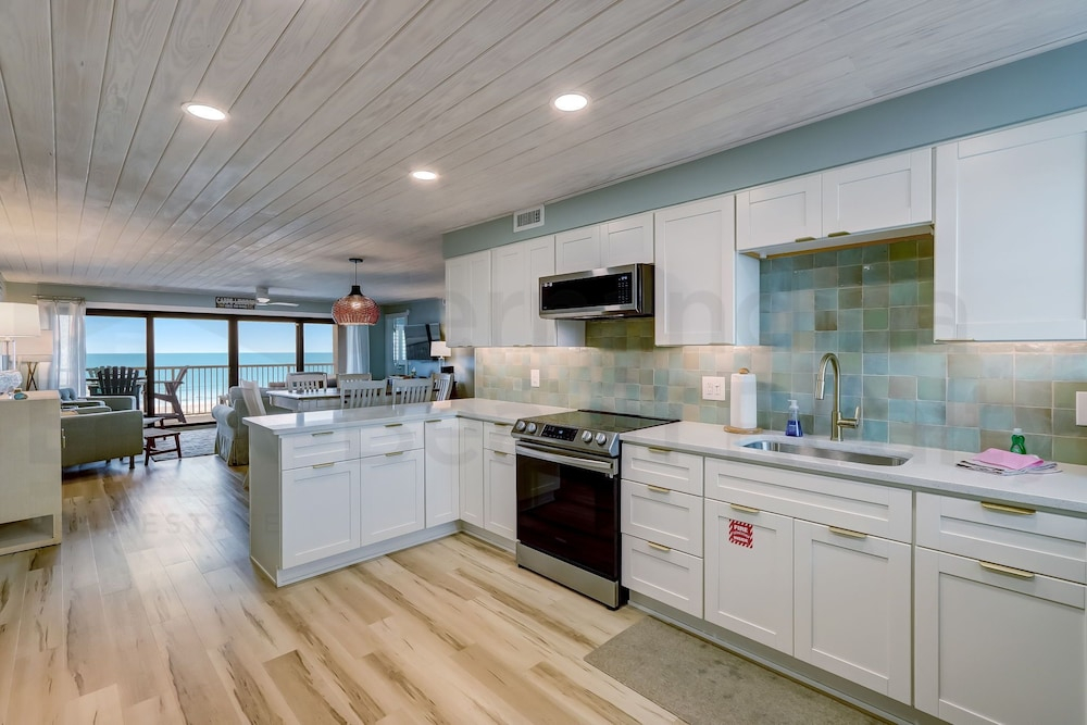 442 Amelia By The Sea