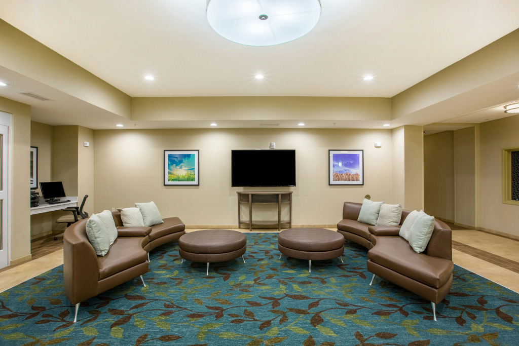 Candlewood Suites - Omaha Millard Area by IHG