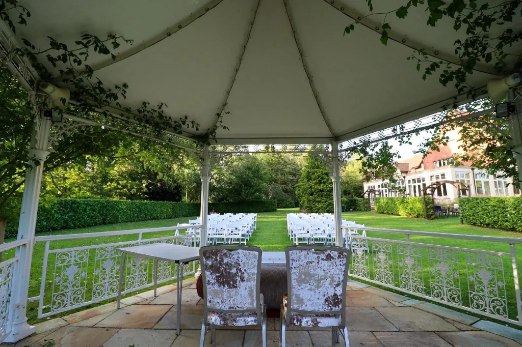 Farnham House Hotel