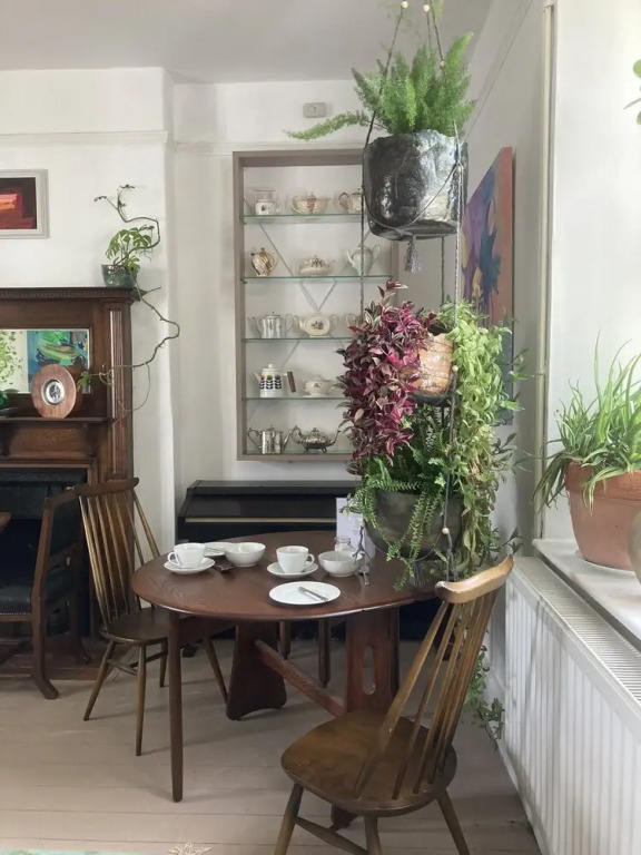 Art House B & B